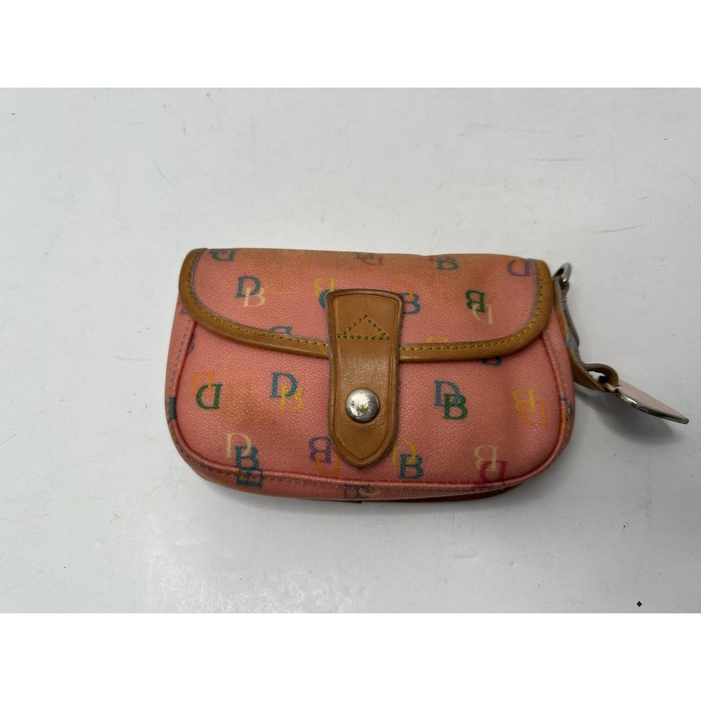 Dooney & Bourke Vintage Pink Heart Charm Wristlet Pouch Leather USA A2 321964